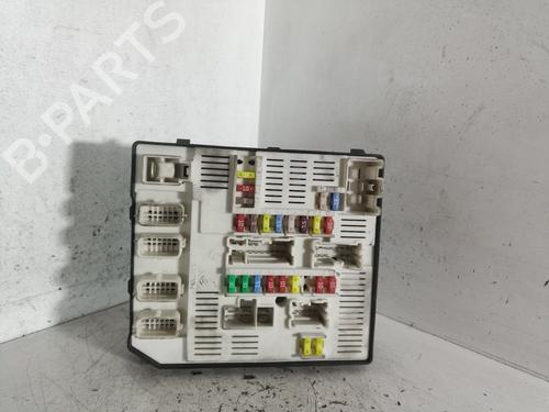 Used Fuse box RENAULT MEGANE III Hatchback (BZ0/1_, B3_) [2008-2025]  19422983