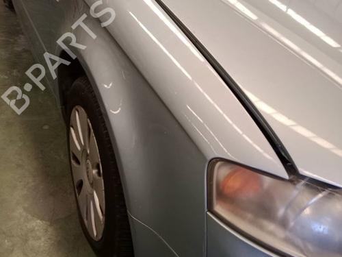 Forkjerm høyre AUDI A4 B7 (8EC) 2.0 TDI | BP26005003C42 