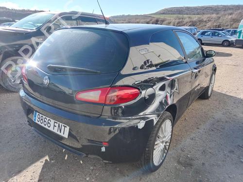 Left taillight ALFA ROMEO 147 (937_) 2.0 16V T.SPARK (937.AXA1, 937.AXC1, 937.BXC1) | BP32188227C34