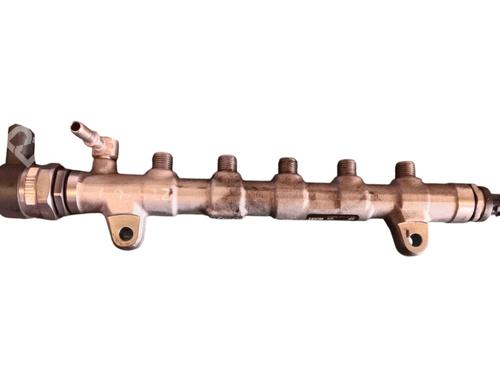 Used Injection rail KIA SPORTAGE III (SL) [2009-2017]  26282469