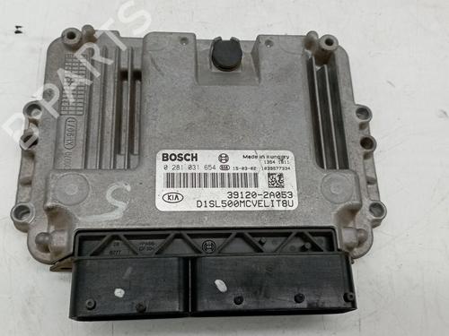Used Engine control unit (ECU) KIA SPORTAGE III (SL) 1.7 CRDi (116 hp) 21551199