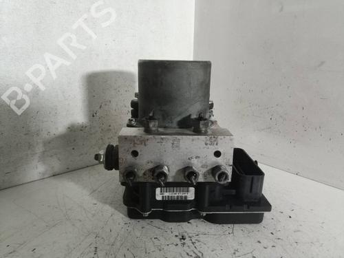 Used ABS pump PEUGEOT 5008 (0U_, 0E_) [2009-2017]  19314693