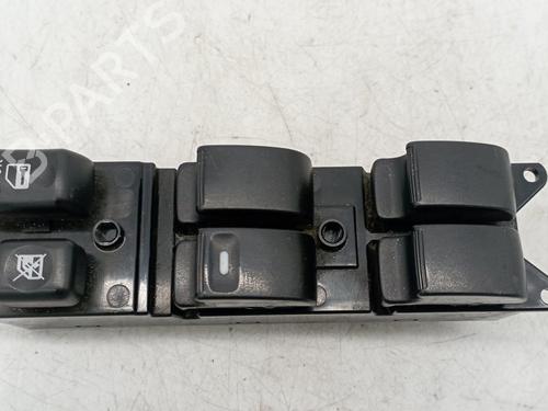 Używane Przełącznik szyby przedniej lewej MITSUBISHI OUTLANDER II (CW_W) [2005-2012]  32397538