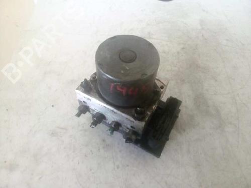 Used ABS pump RENAULT MEGANE II (BM0/1_, CM0/1_) 2.0 16V (BM0U, CM0U) (135 hp) 3198362