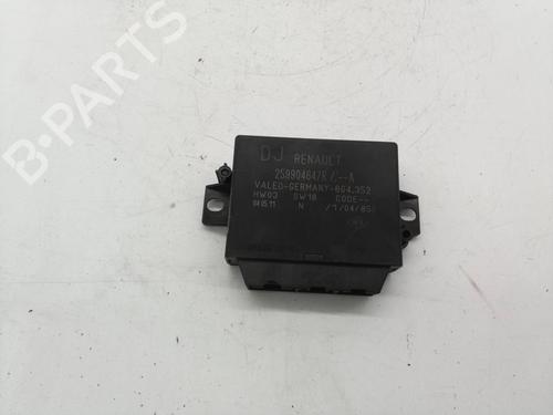 Used Electronic module RENAULT SCÉNIC III (JZ0/1_) [2008-2016]  15055770