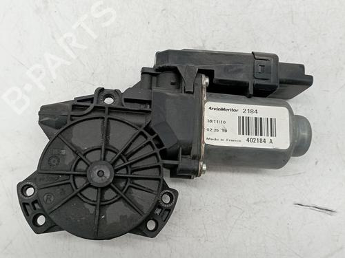 Used Right front window motor KIA CEE'D Hatchback (ED) [2006-2012]  28837599