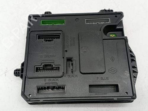 Fuse box RENAULT MEGANE III Hatchback (BZ0/1_, B3_)  | BP17527186E1 