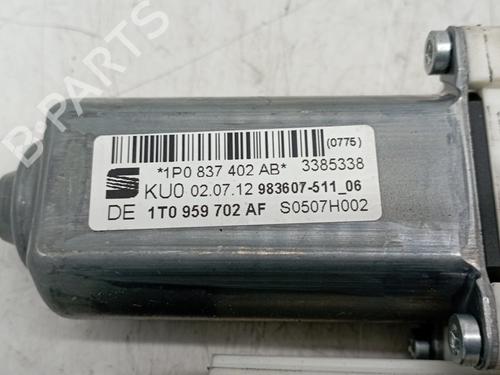 Right front window motor SEAT LEON (1P1) 1.2 TSI | BP21085455E20 