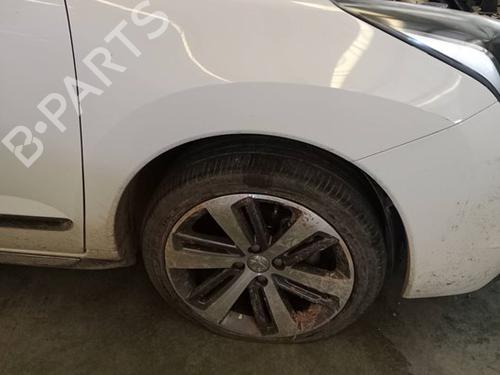 Used Right front fenders PEUGEOT 3008 I MPV (0U_) [2009-2017]  23892493
