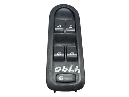 Used Left front window switch RENAULT SCÉNIC II (JM0/1_) [2003-2010]  23225426