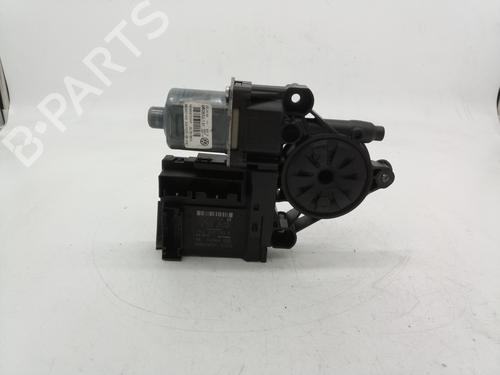 Rudehejsemotor forskærm højre VW PASSAT B6 (3C2) 2.0 TDI (110 hp) 10696333