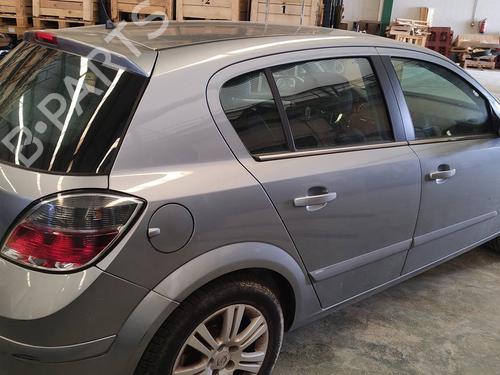 Fuse box OPEL ASTRA H (A04) | BP18096263E1