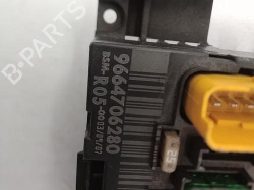 Fuse box PEUGEOT 308 I (4A_, 4C_)  | BP25793568E1 