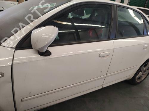 Puerta delantera izquierda SEAT EXEO (3R2) 2.0 TDI (120 hp) 10282880