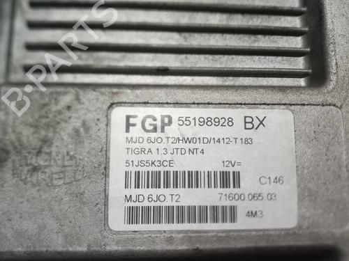 Engine control unit (ECU) OPEL TIGRA TwinTop (X04)  | BP7435987M57 