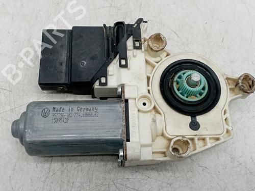 Portierruitmotor linksachter VW GOLF V (1K1)  | BP21091887E23 