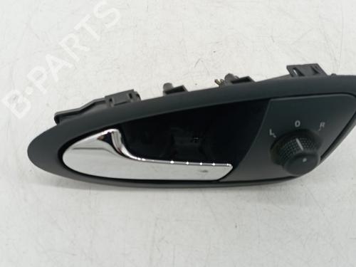 Used Front left interior door handle SEAT IBIZA IV (6J5, 6P1) [2008-2017]  28597425