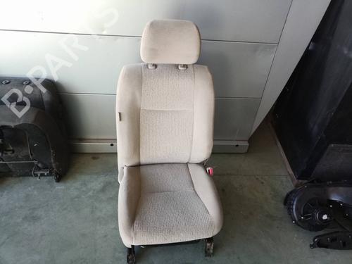 Used Right front seat TOYOTA LAND CRUISER PRADO (_J12_) 3.0 D-4D (KDJ120, KDJ125) (166 hp) 6870498