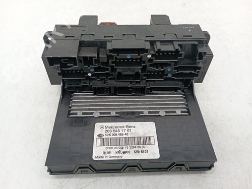 Used Fuse box Fuse box 38293096 38293096