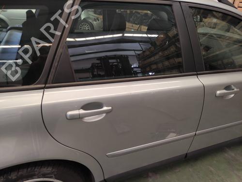 Used Right rear door VOLVO V50 (545) 2.0 D (136 hp) 9692095