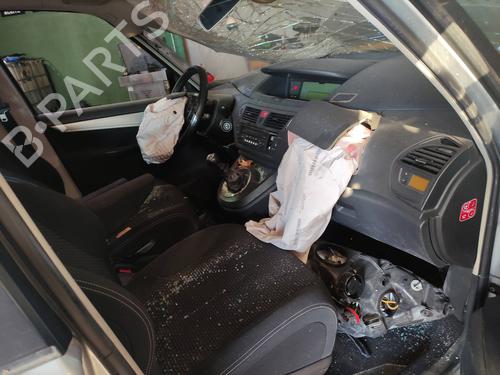 Right front window motor CITROËN C4 Picasso I MPV (UD_) 1.6 HDi 110 | BP10010484E20