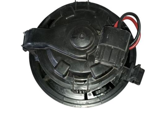 Used Heater blower motor PEUGEOT 208 I (CA_, CC_) [2012-2021]  28837628