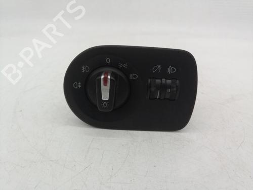 Used Headlight switch SEAT LEON (1P1) [2005-2013]  26282502