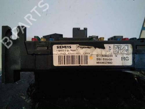 Fuse box PEUGEOT 206 Hatchback (2A/C) 1.9 D | BP2974735E1 