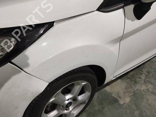 Used Left front fenders FORD FIESTA VI (CB1, CCN) [2008-2017]  16582043