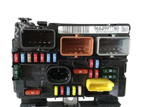 Used Fuse box PEUGEOT 207 (WA_, WC_) [2006-2015]  31147393