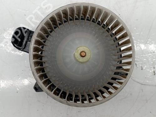 Used Heater blower motor TOYOTA YARIS (_P13_) 1.5 (NSP131_) (112 hp) 21550283