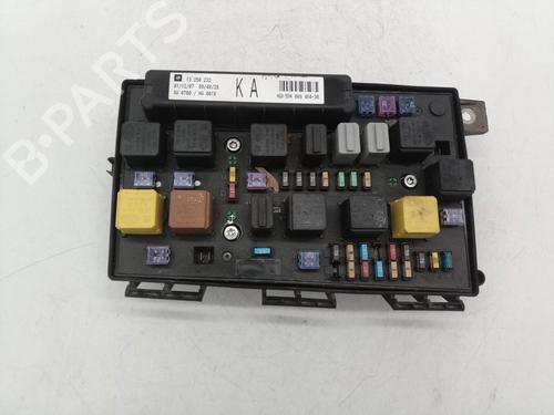Used Fuse box OPEL ZAFIRA / ZAFIRA FAMILY B (A05) [2005-2019]  29746839