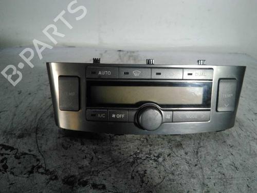Used Climate control TOYOTA AVENSIS Estate (_T25_) 2.0 D-4D (ADT250_, ADT250R) (126 hp) 10252067
