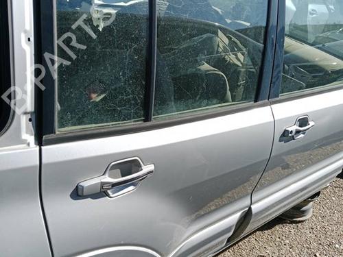 Used Right rear door MITSUBISHI PAJERO III (V7_W, V6_W) [1999-2007]  23401362
