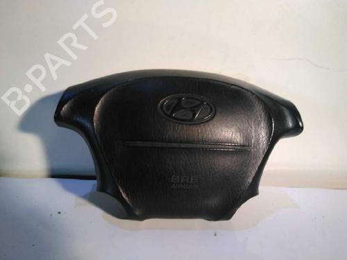 Used Driver airbag HYUNDAI H-1 Van (A1) 2.5 TD (80 hp) 4830310