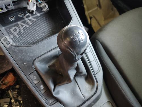 Gear lever SEAT IBIZA V (KJ1, KJG) 1.0 MPi | BP9962076M90
