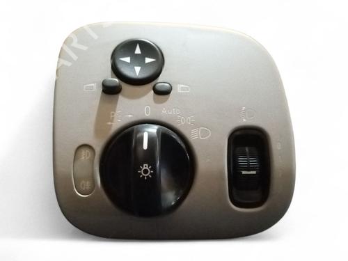 Used Headlight switch MERCEDES-BENZ CLK Convertible (A209) CLK 320 (209.465) (218 hp) 32397609