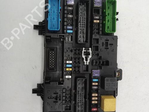 Fuse box OPEL ZAFIRA / ZAFIRA FAMILY B (A05) 1.7 CDTI (M75) (125 hp) 17390408