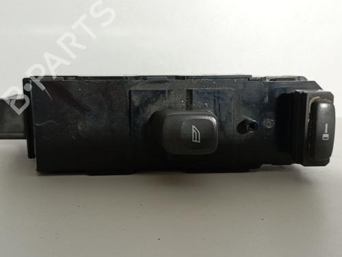 Used Right front window switch VOLVO S60 I (384) 2.4 (140 hp) 32724525