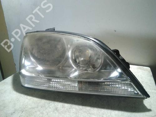 Used Right headlight KIA SORENTO I (JC) 2.5 CRDi 4WD (140 hp) 5844389