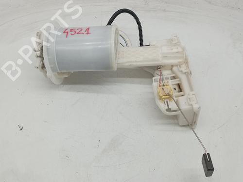 Used Fuel pump TOYOTA YARIS (_P13_) 1.5 (NSP131_) (112 hp) 21757687