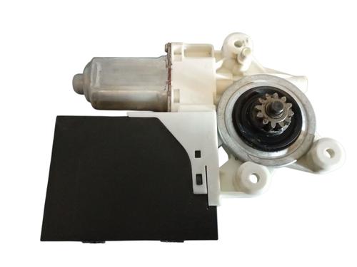 Used Right front window motor VOLVO V50 (545) 2.0 D (136 hp) 29311293