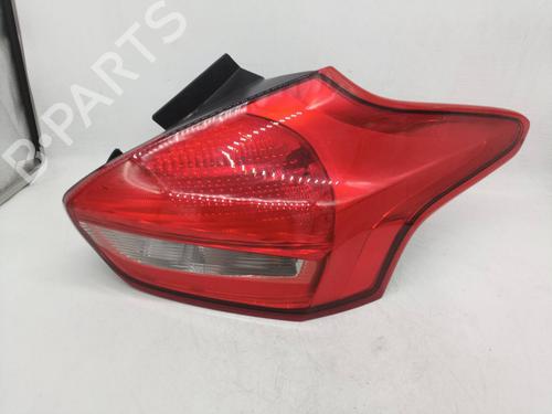 Used Right taillight FORD FOCUS III 1.6 TDCi (115 hp) 29300558