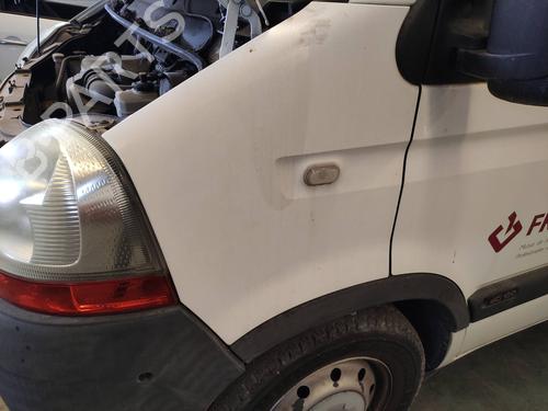 Used Left front fenders RENAULT MASTER II Van (FD) [1997-2013]  13295274