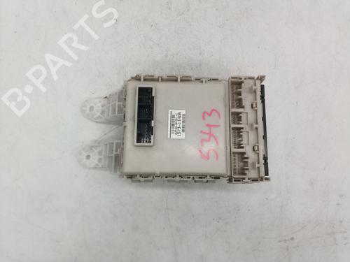 Used Fuse box Fuse box 38321005 38321005
