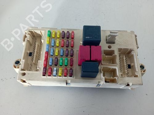 Used Fuse box Fuse box ALFA ROMEO 147 (937_) 2.0 16V T.SPARK (937.AXA1, 937.AXC1, 937.BXC1) (150 hp) 34040075 34040075