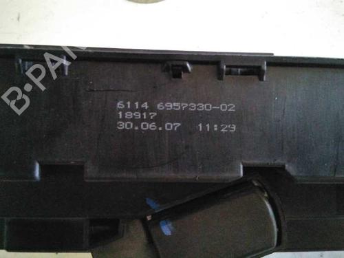 Fuse box BMW 5 (E39) 528 i | BP1099723E1 