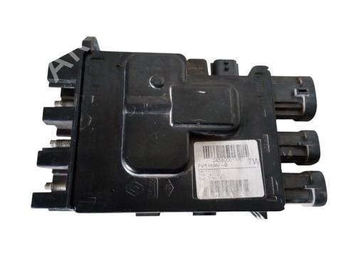 Boîte à Fusibles RENAULT MEGANE III Coupe (DZ0/1_) [2008-2016]  28974183