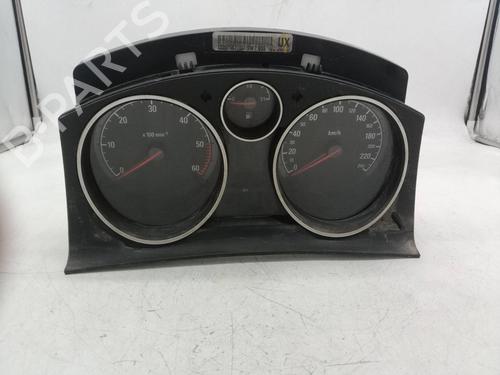 Used Instrument cluster OPEL ASTRA H (A04) [2004-2014]  19312555
