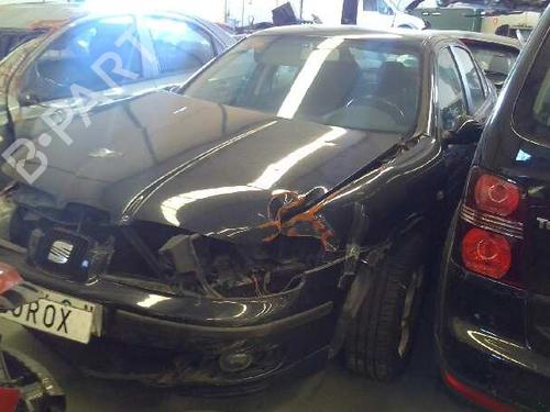 SEAT LEON (1M1) 214801